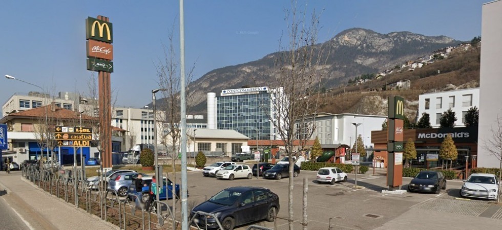 McDonald's cerca 21 nuovi dipendenti tra Trento e Rovereto: ecco come inviare la propria candidatura